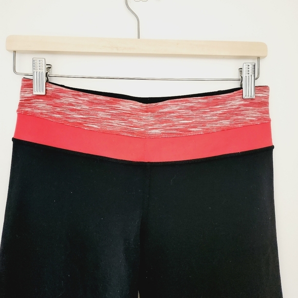 Lululemon Black with Red Space Waistband Groove Crop Straight Leg Pants - Picture 2 of 6